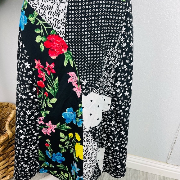 Calvin Klein Printed Angle Contrast FloralHem Chiffon High Waisted Skirt - Picture 3 of 9